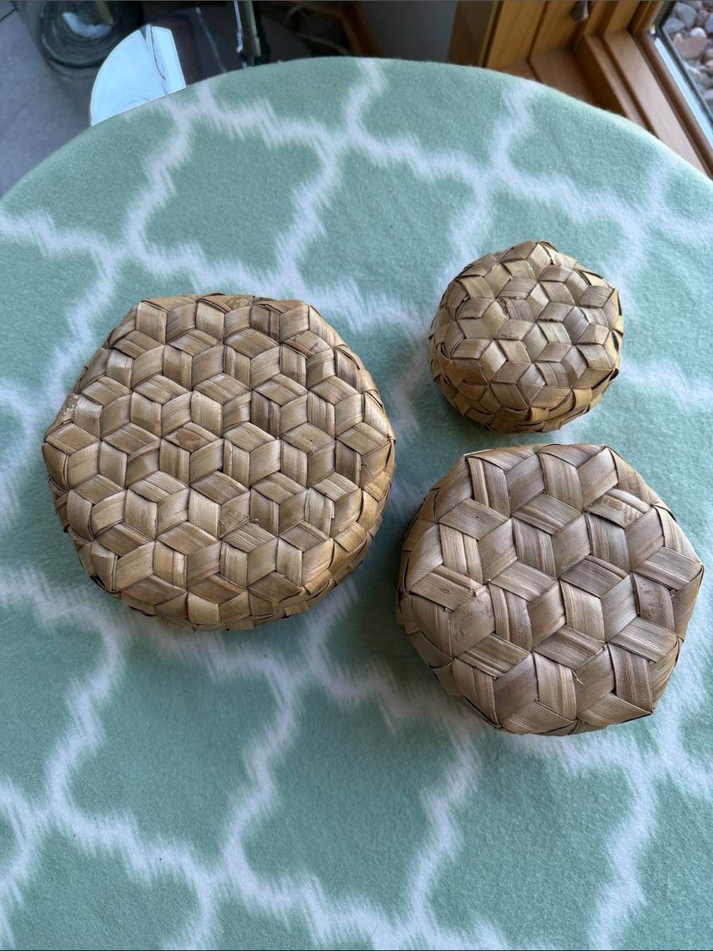 Set of 3 Nesting Woven Straw Trinket Boxes - Handmade Folkart - Natural Tan